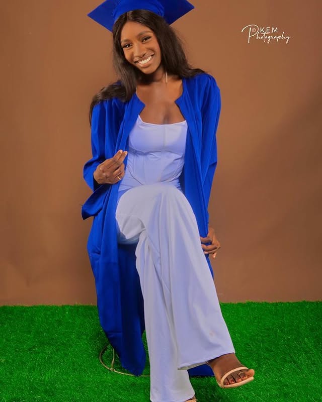 Étudiante en polo GLP